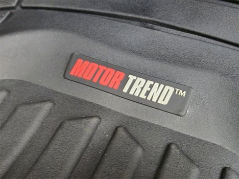 Used 2020 Chrysler Pacifica Touring-L image 24