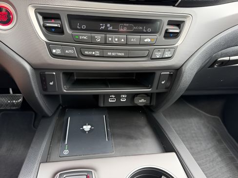 Used 2024 Honda Ridgeline RTL image 18