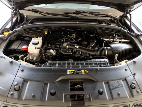 Used 2023 Jeep Grand Cherokee Altitude image 31