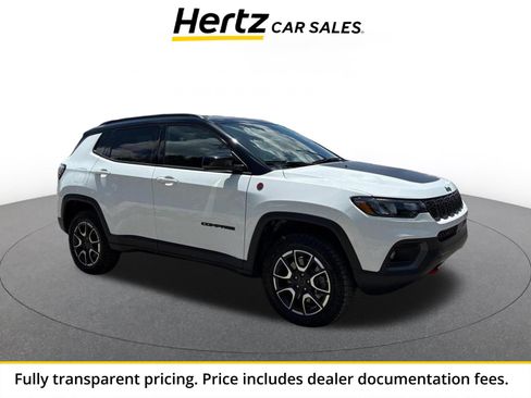 Used 2025 Jeep Compass Trailhawk AWD/4WD image 1