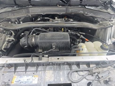 Used 2024 Ford Explorer Limited AWD/4WD image 16