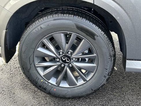 New 2026 INFINITI QX80 Pure image 11