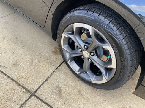 Used 2023 Chevrolet Malibu LT image 30