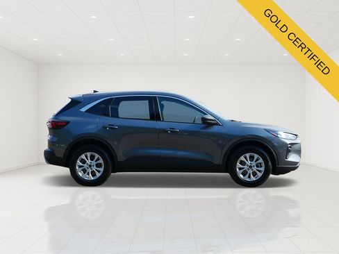 Certified 2023 Ford Escape Active AWD/4WD image 2