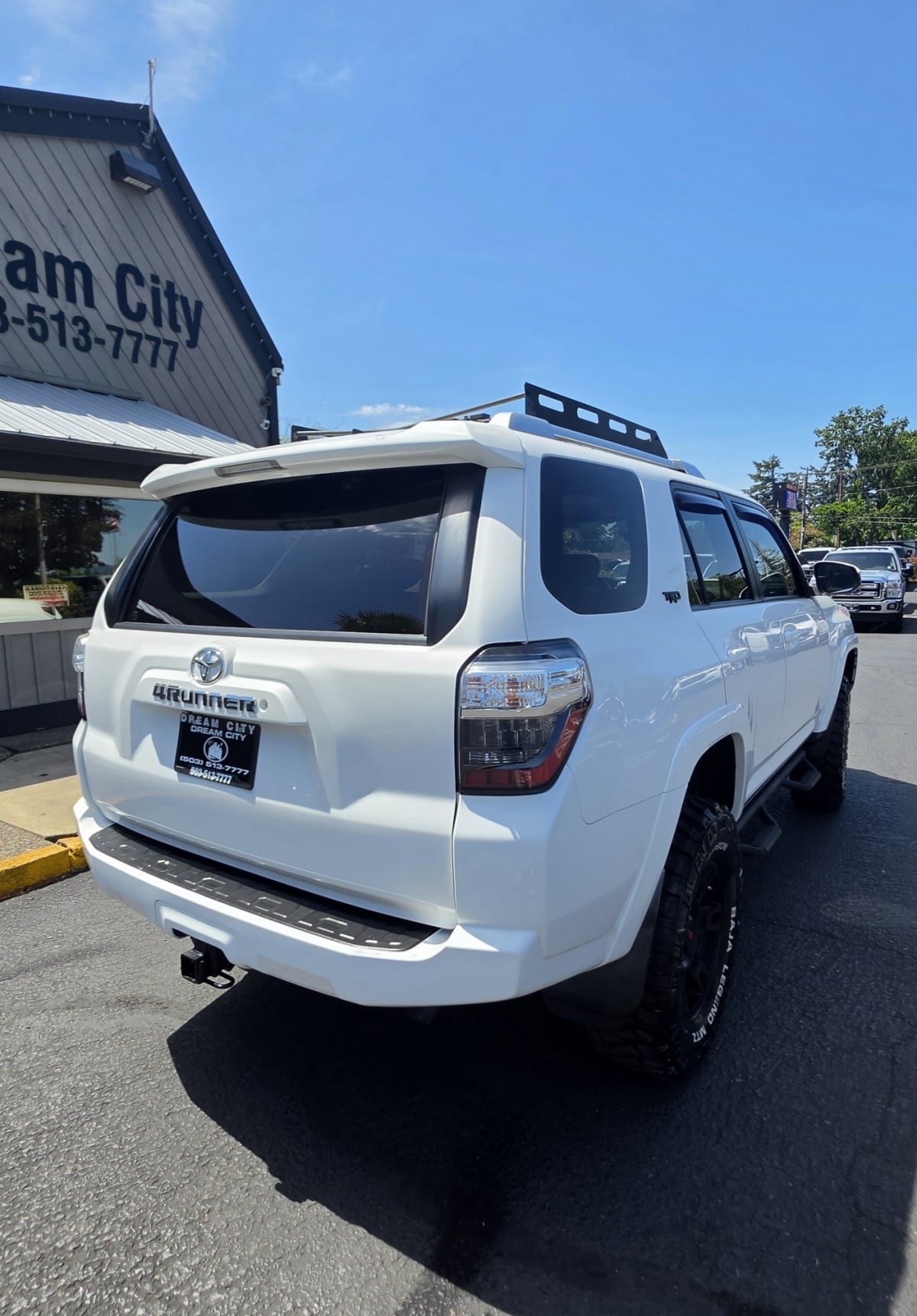 Used 2016 Toyota 4Runner SR5 AWD/4WD image 5