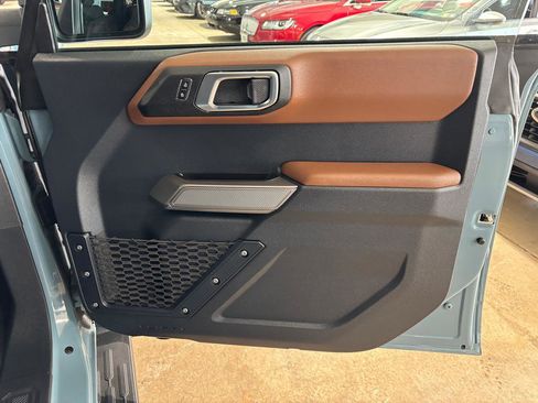 Used 2023 Ford Bronco Outer Banks image 16