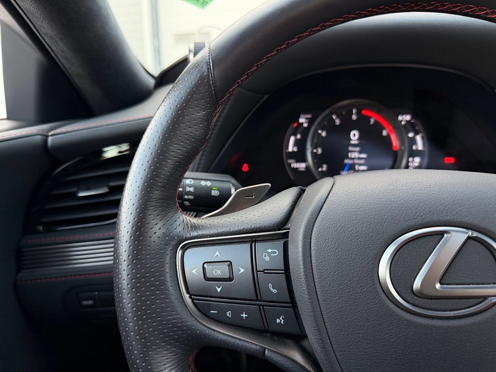 Used 2022 Lexus LS 500 F Sport w/ Accessory Package (Z1) AWD/4WD image 46