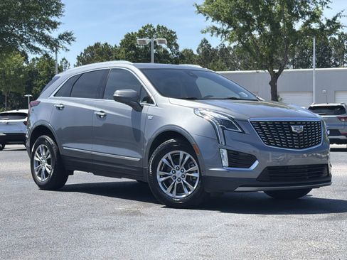 Used 2020 Cadillac XT5 Premium Luxury w/ LPO, Floor Liner Package AWD/4WD image 2
