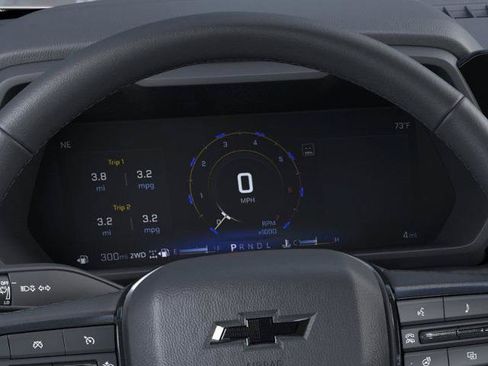 New 2025 Chevrolet Colorado Trail Boss w/ Midnight Edition AWD/4WD image 18