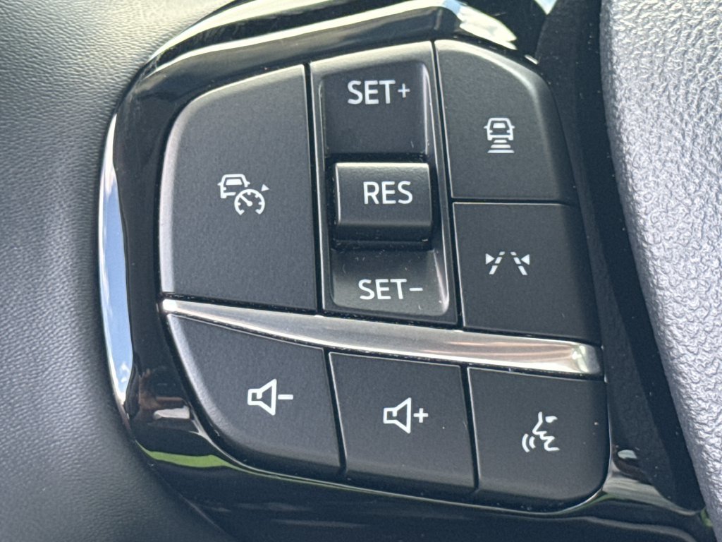 Used 2025 Ford Escape Active w/ Tech Pack #1 FWD image 24