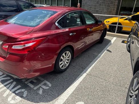 Used 2016 Nissan Altima 2.5 S w/ Power Driver Seat Package FWD image 8