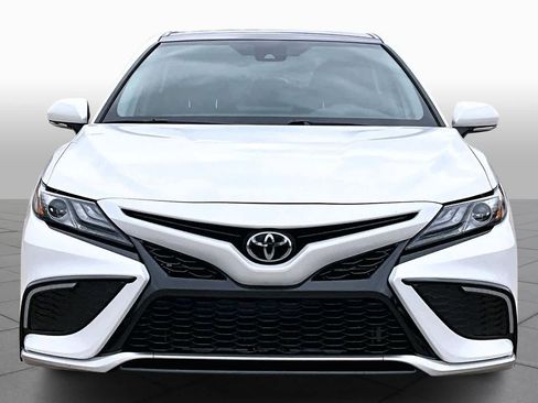 Used 2023 Toyota Camry XSE image 3