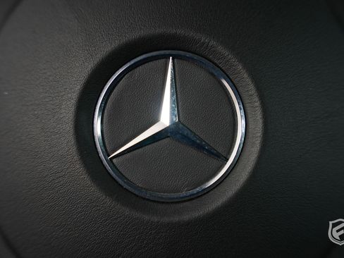 Used 2006 Mercedes-Benz SLR image 35