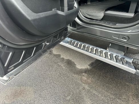 Used 2019 Ford F250 Lariat w/ Lariat Ultimate Package AWD/4WD image 11
