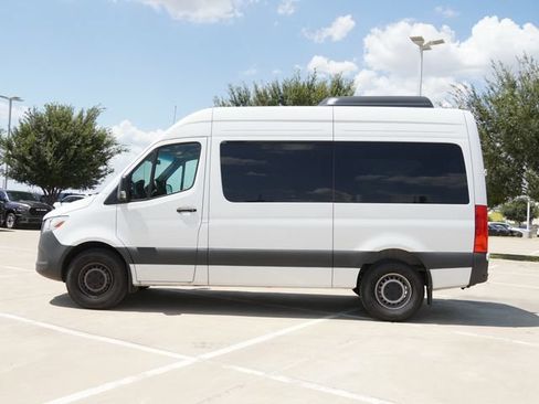 Used 2025 Mercedes-Benz Sprinter 2500 image 6