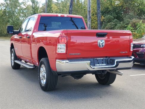 Used 2024 RAM 2500 Big Horn w/ Bed Utility Group image 3