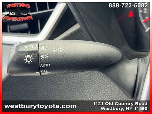 Used 2021 Toyota Corolla SE FWD image 25