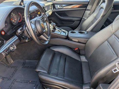 Used 2022 Porsche Panamera 4 image 11