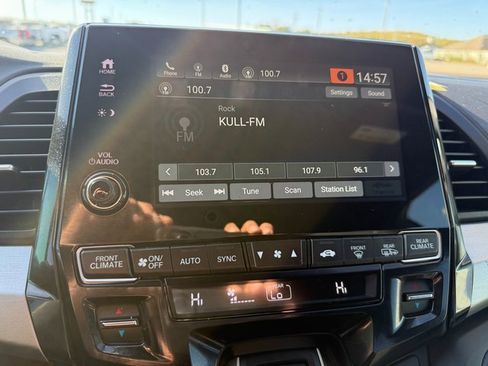 Used 2023 Honda Odyssey Sport image 19