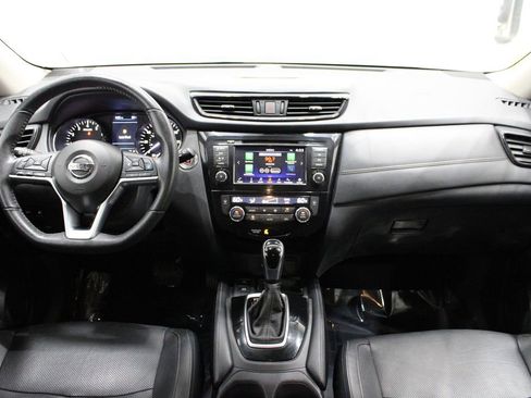 Used 2020 Nissan Rogue SL image 32