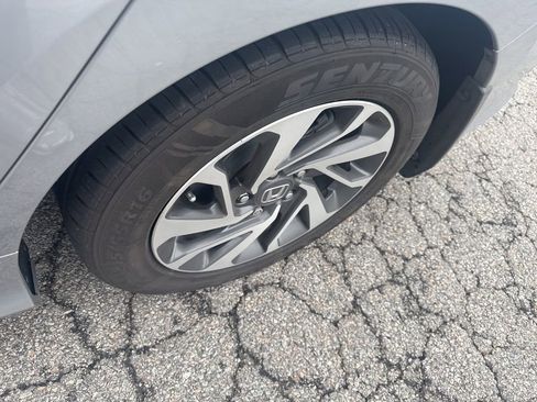 Used 2016 Honda Civic EX image 21