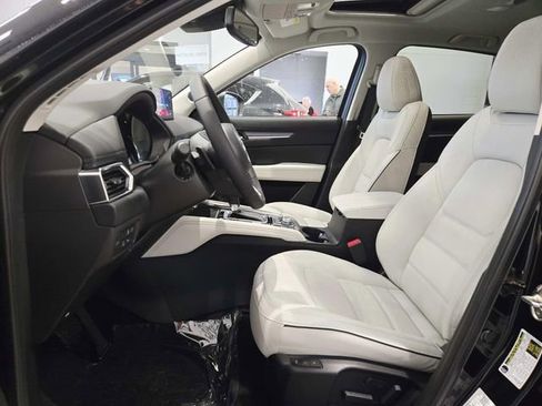 New 2025 MAZDA CX-5 AWD 2.5 S w/ Premium Plus Pkg image 9