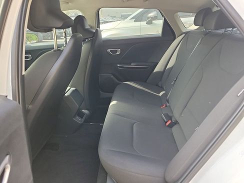 New 2026 Kia K4 LXS FWD image 14