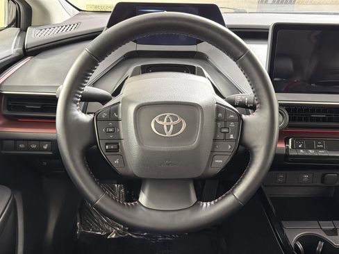 Used 2024 Toyota Prius Prime XSE Premium image 10