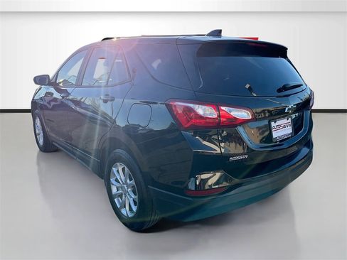 Used 2021 Chevrolet Equinox LS w/ LPO, Blackout Package image 5