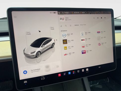 Used 2023 Tesla Model 3 Standard Range RWD image 63
