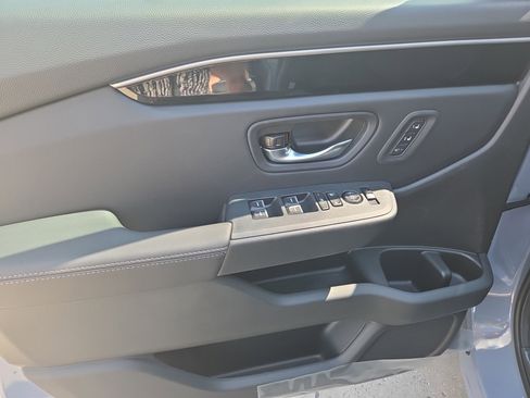 New 2025 Honda Pilot Touring image 12