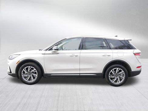 Used 2023 Lincoln Corsair FWD w/ Equipment Group 101A image 4