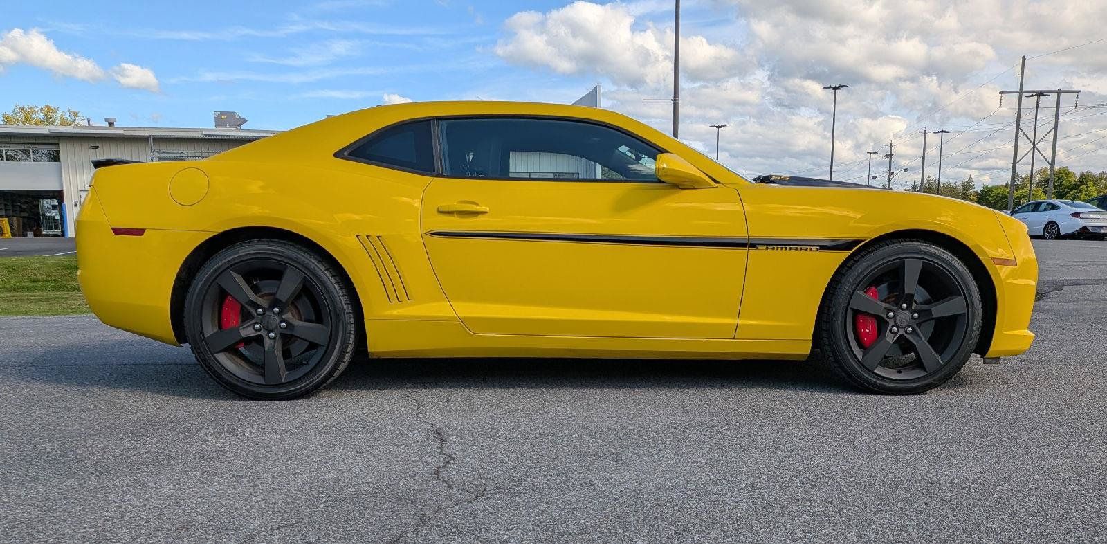 Used 2010 Chevrolet Camaro SS RWD image 6
