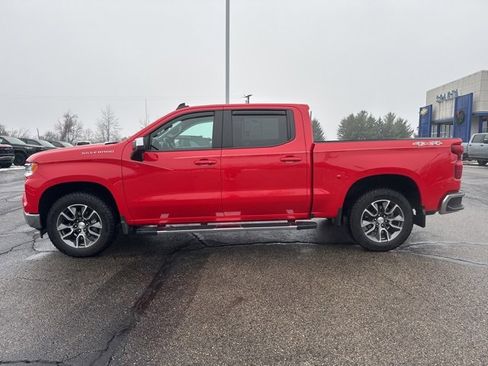 Used 2024 Chevrolet Silverado 1500 LT image 6