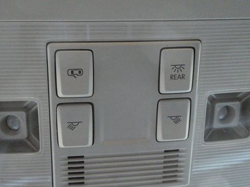 Used 2022 Volkswagen Atlas SE image 19