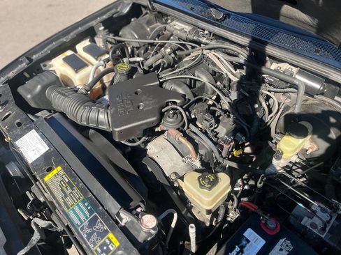 Used 2005 Ford Ranger XLT image 17