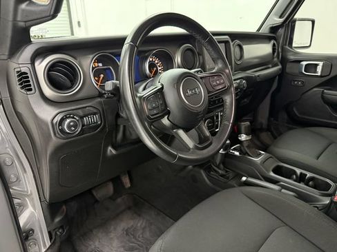 Used 2021 Jeep Gladiator Sport AWD/4WD image 10