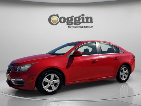 Used 2016 Chevrolet Cruze LT image 3