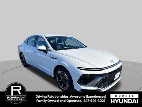 Used 2026 Hyundai Sonata SEL FWD image 2
