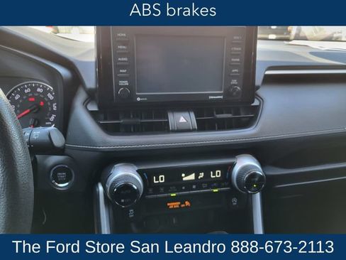 Used 2020 Toyota RAV4 XLE w/ All Weather Liner Package FWD image 23