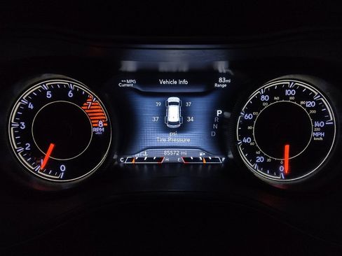 Used 2021 Jeep Cherokee Limited w/ Mopar Interior Package image 23