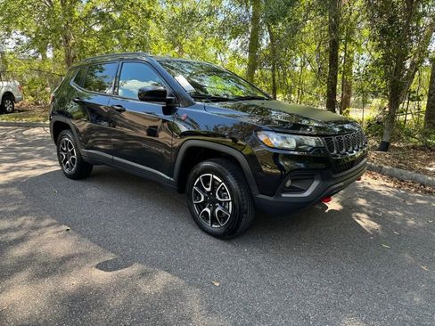 Used 2024 Jeep Compass Trailhawk AWD/4WD image 1