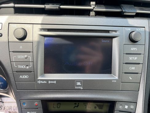 Used 2013 Toyota Prius Five FWD image 20