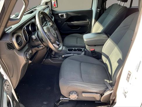 Used 2021 Jeep Gladiator Sport AWD/4WD image 18