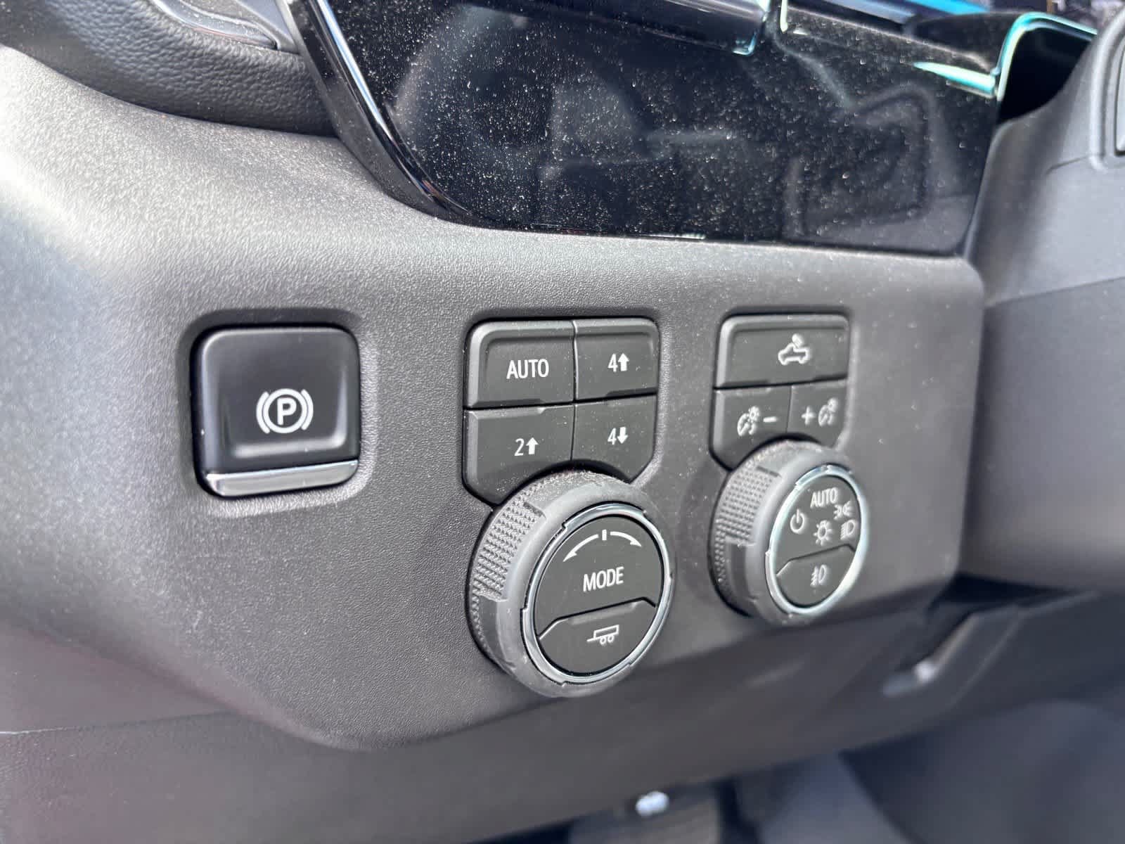 Used 2026 Chevrolet Silverado 1500 LT Trail Boss AWD/4WD image 15