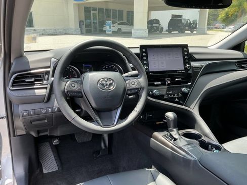 Used 2024 Toyota Camry SE w/ Cold Weather Package FWD image 28