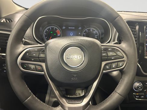 Used 2022 Jeep Cherokee Limited AWD/4WD image 13