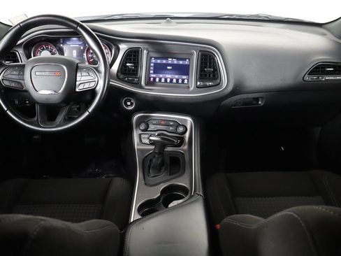 Used 2021 Dodge Challenger SXT RWD image 13