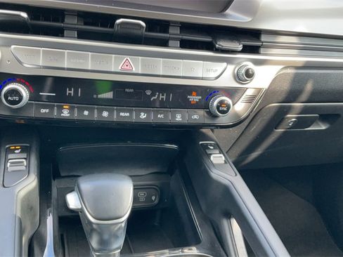 Used 2023 Kia Telluride S image 22