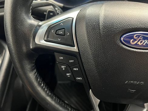 Used 2016 Ford Edge SEL w/ Utility Package FWD image 18